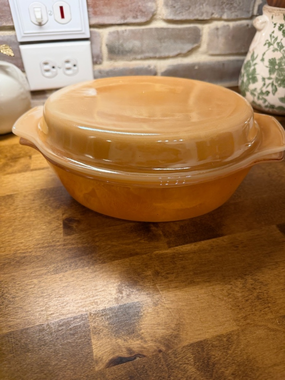 Vintage 1950’s-1960’s Anchor Hocking Amber Glass Covered Casserole Dish